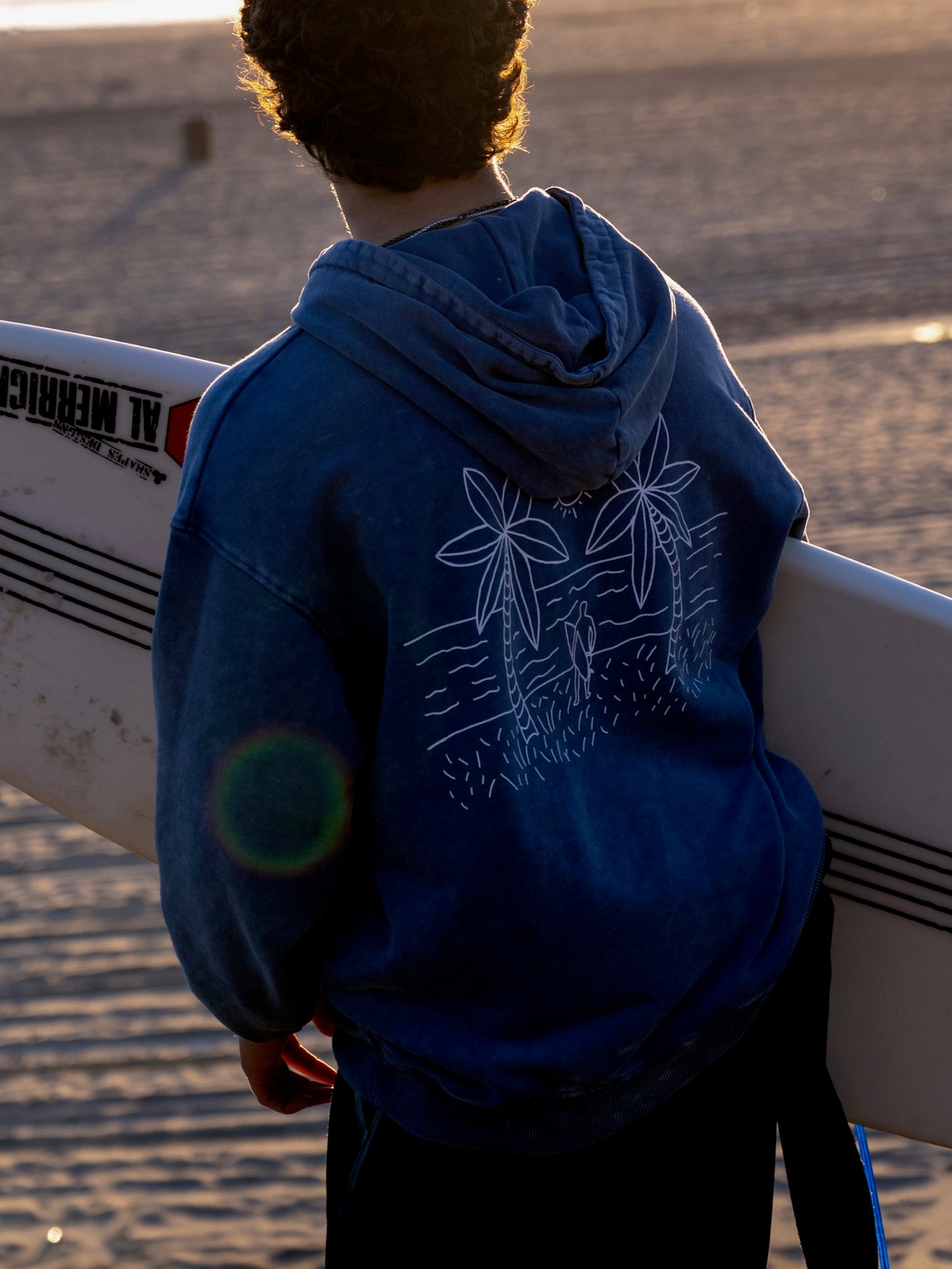 COASTLINE HOODIE